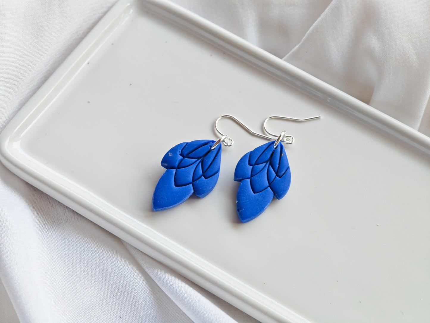 Blue classic dangle earrings