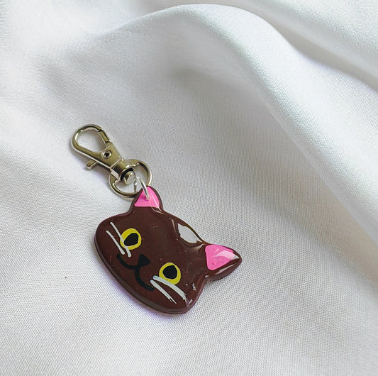 Brown cat keyring