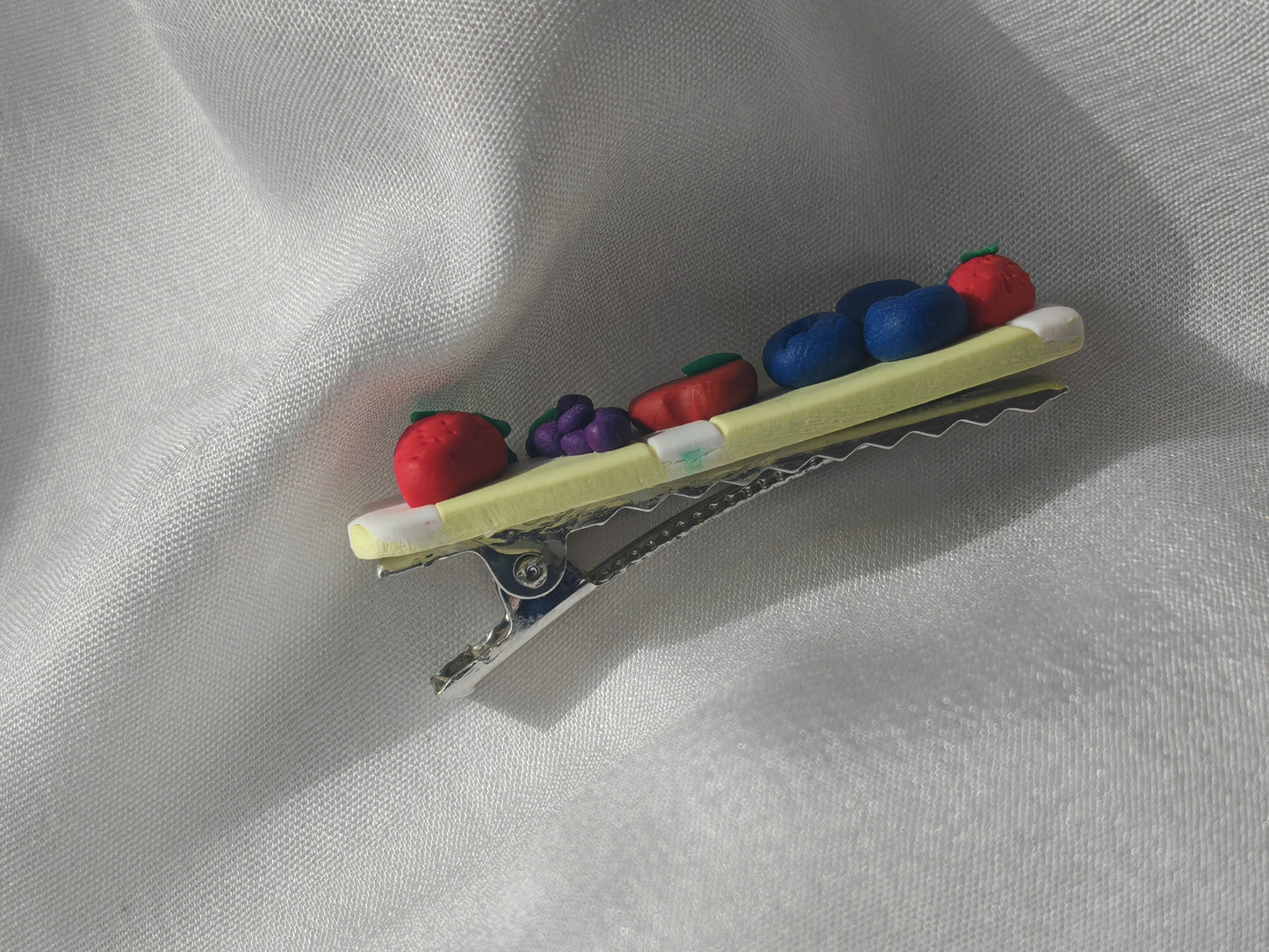 berry hair clip